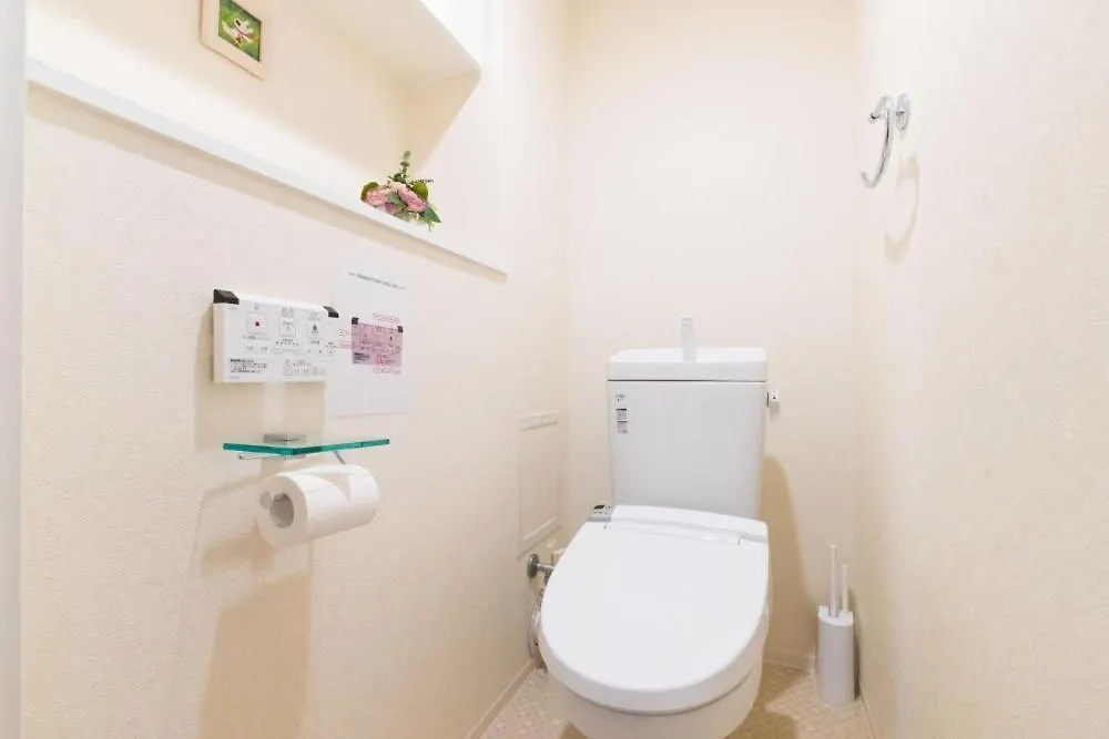 Osaka Nippombashi Station Apartment