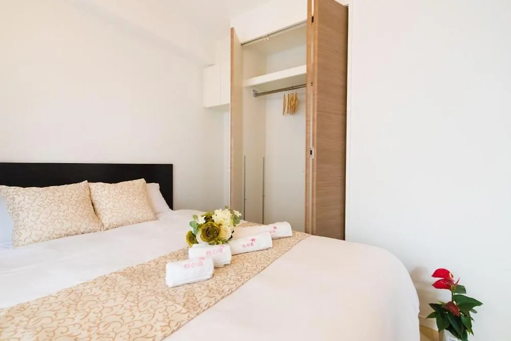 Osaka Nippombashi Station Apartment